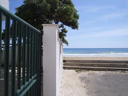 cancello villa spiaggia bianca torre lapillo